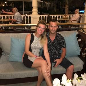 Meet your Posher, Angélique